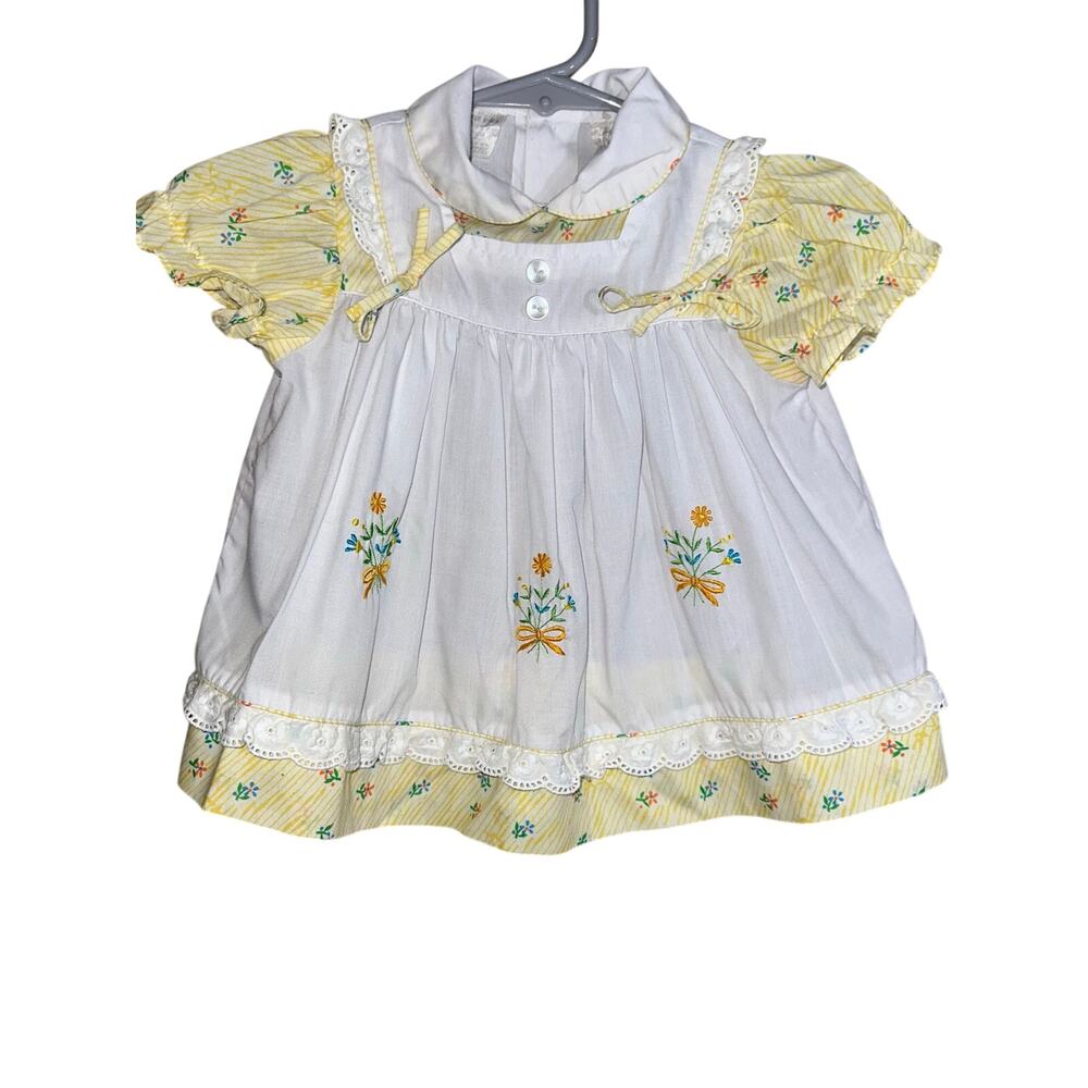 Vintage Baby Girls Prairie Cottage Embroidered Floral Ruffle Dress Size 9M
